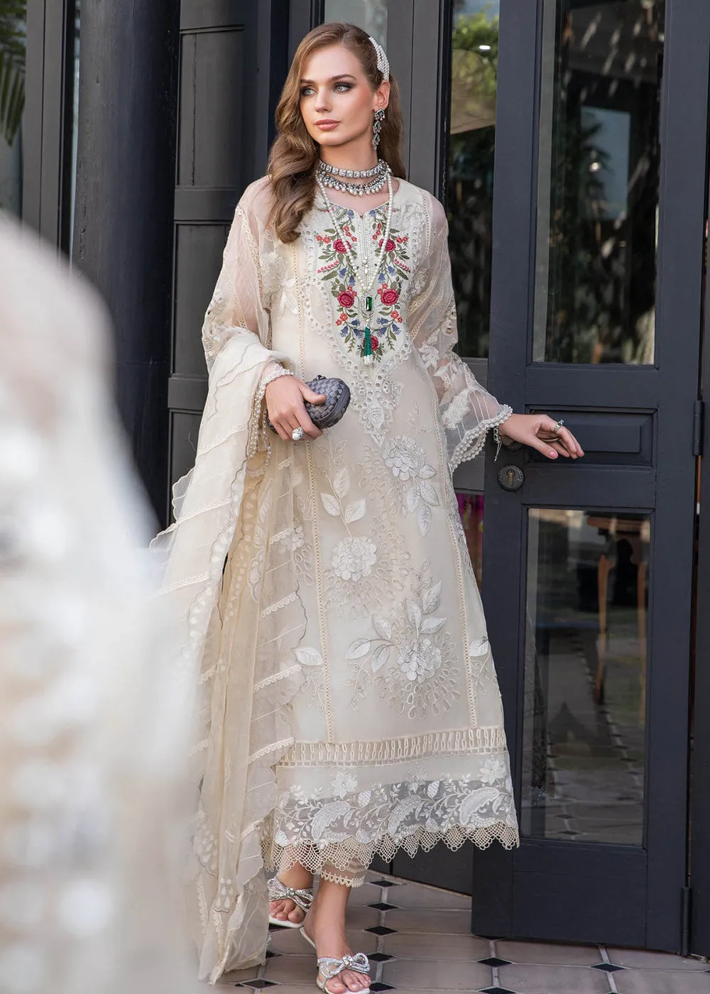 Pretty Cream Floral Suit - Maria B Lawn Eid Collection 2023 - EL-23-01