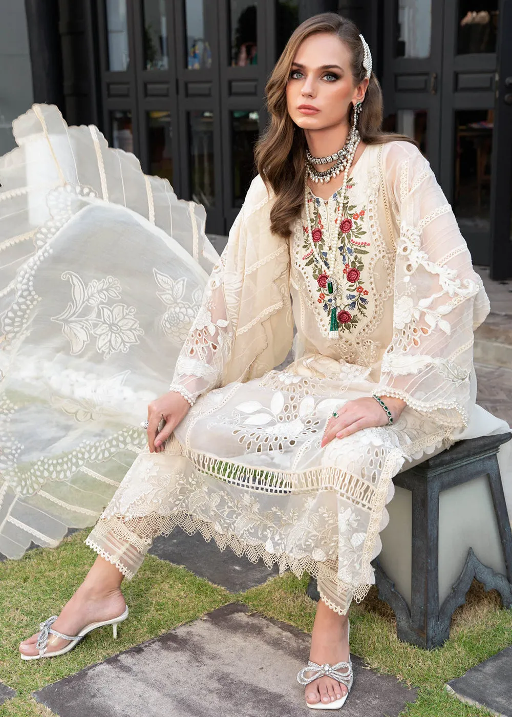 Pretty Cream Floral Suit - Maria B Lawn Eid Collection 2023 - EL-23-01